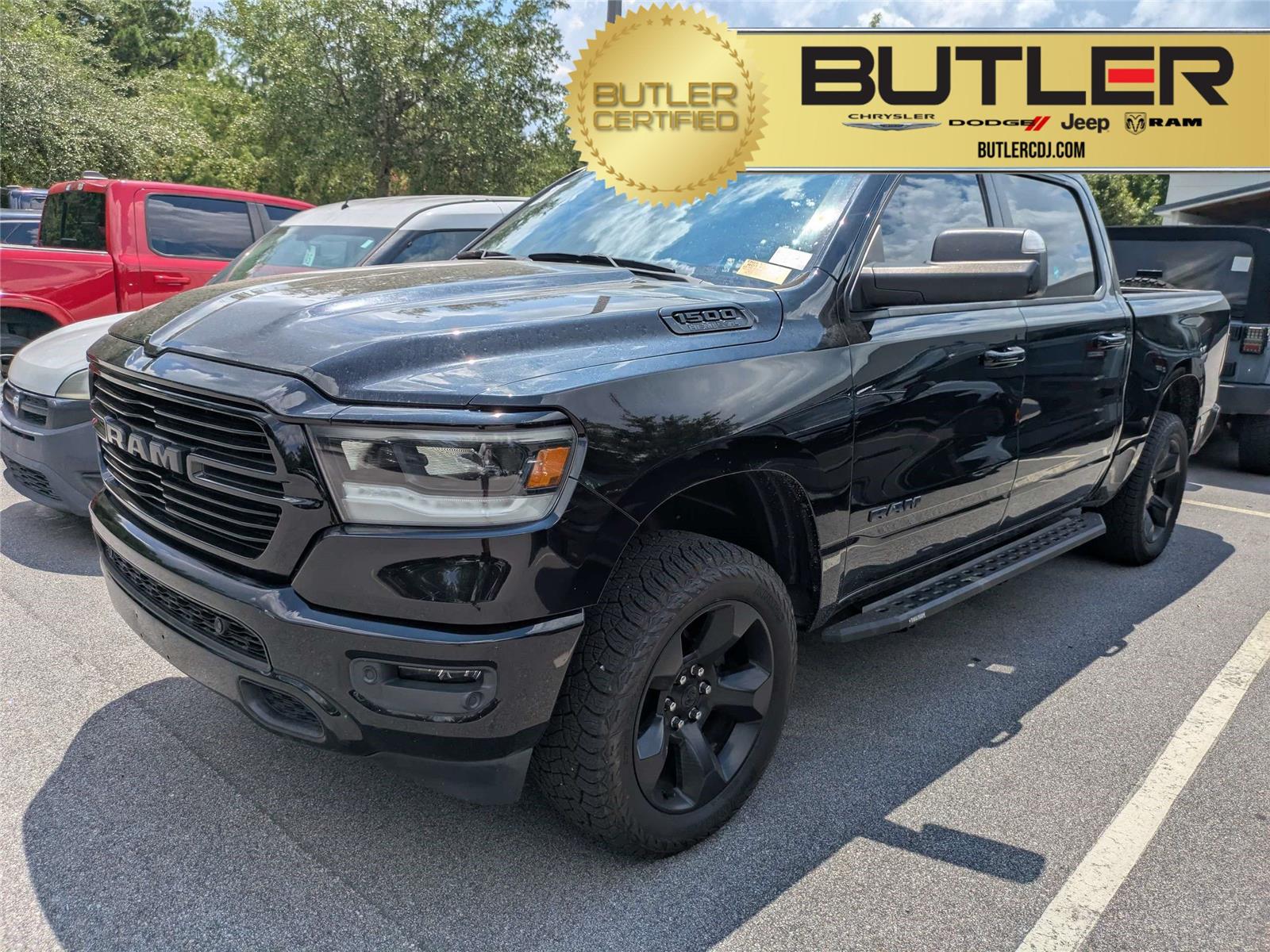 2019 RAM 1500 Big Horn/Lone Star 4x4 Crew Cab 5'7's photo