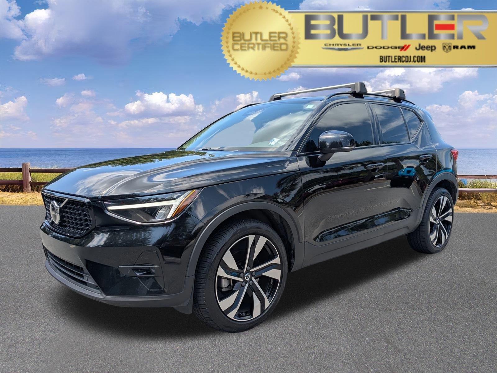 2023 Volvo XC40 Plus's photo