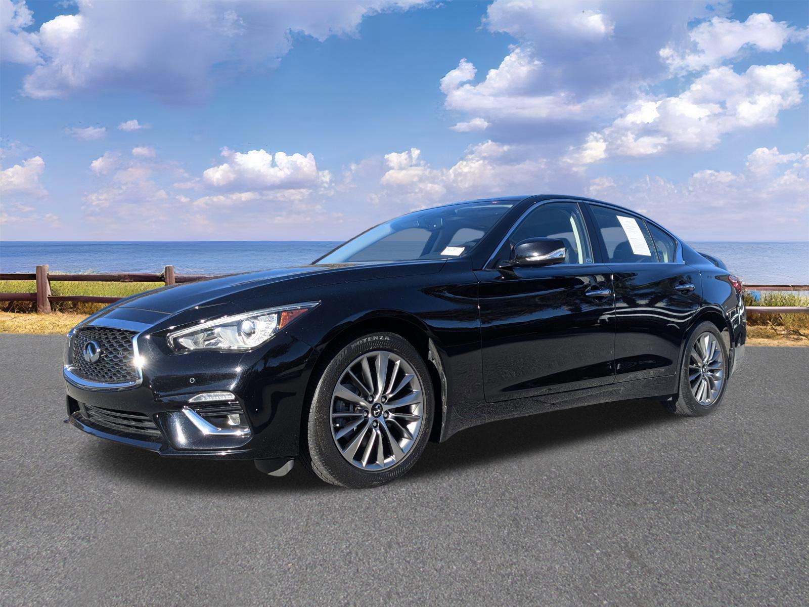 2023 INFINITI Q50 LUXE