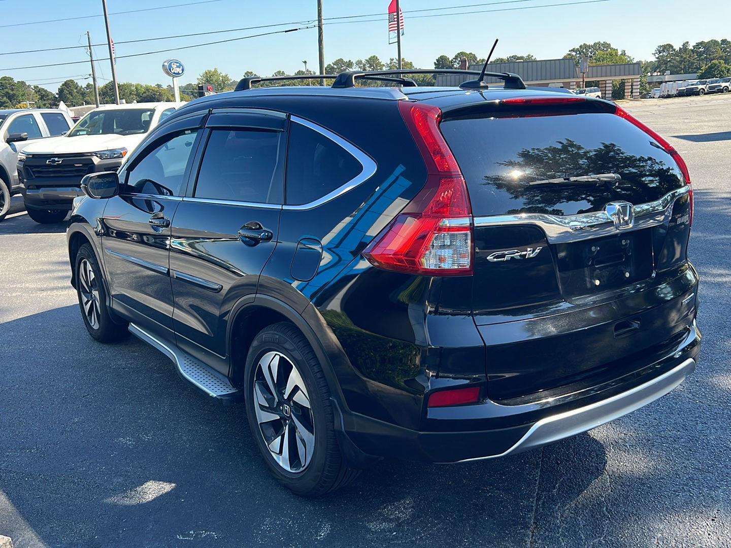 2016 Honda CR-V Touring photo 4