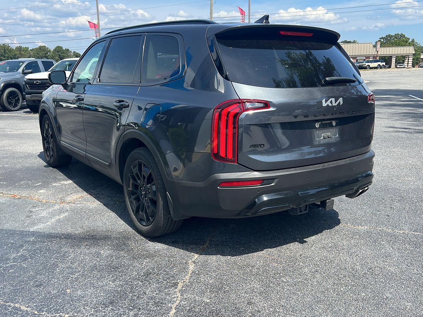 2022 Kia Telluride SX photo 3