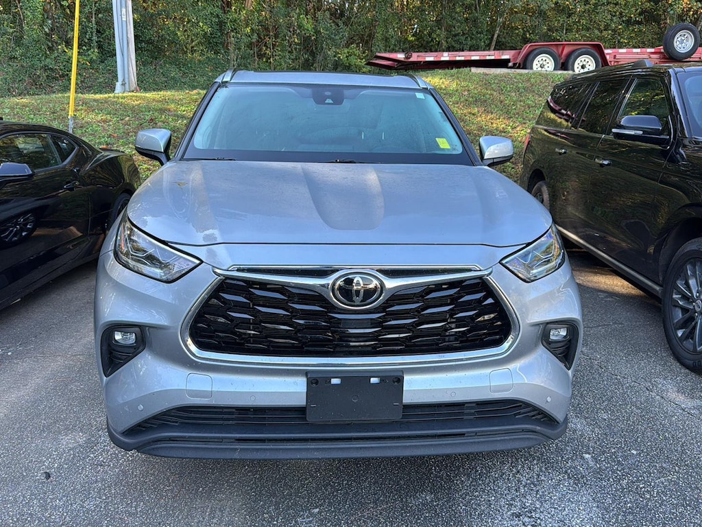 Used 2022 Toyota Highlander Limited SUV