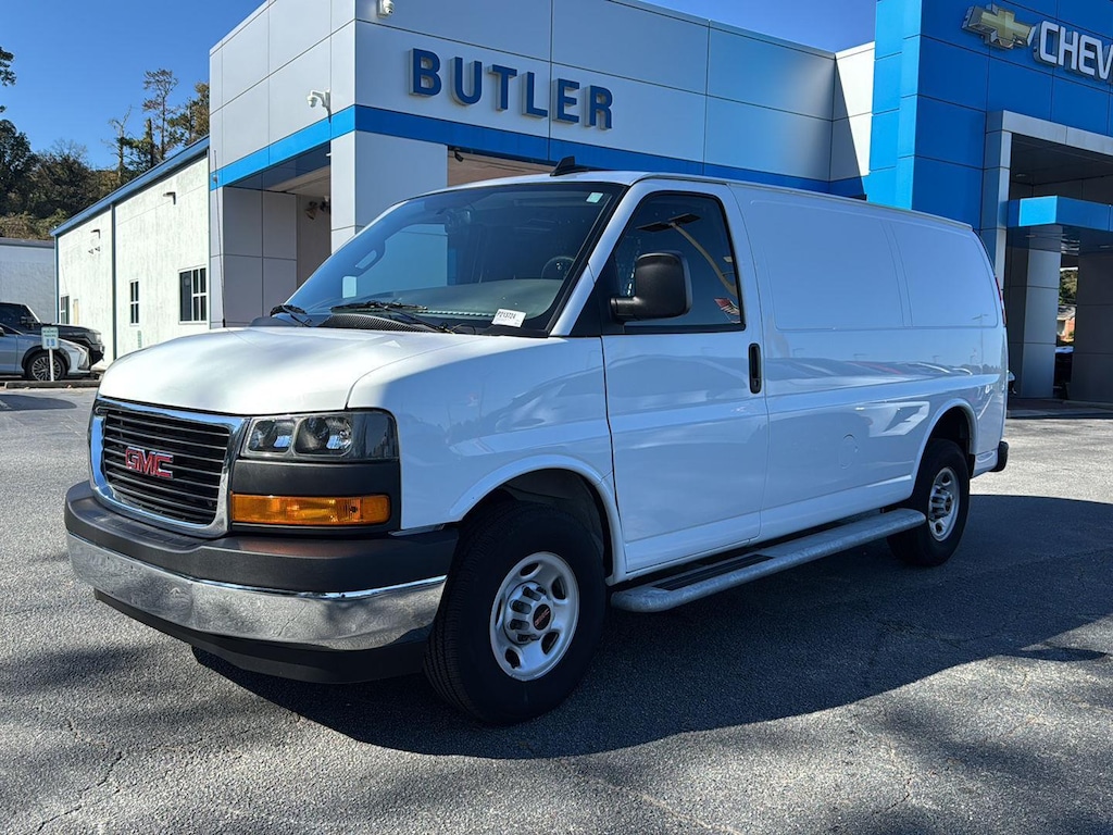 2024 Gmc Savana Cargo 2500 photo 2