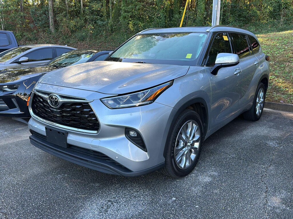 Used 2022 Toyota Highlander Limited SUV