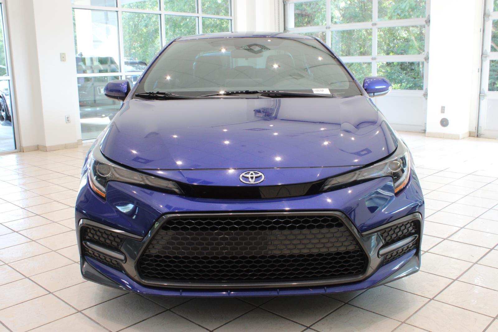 2022 Toyota Corolla SE photo 2