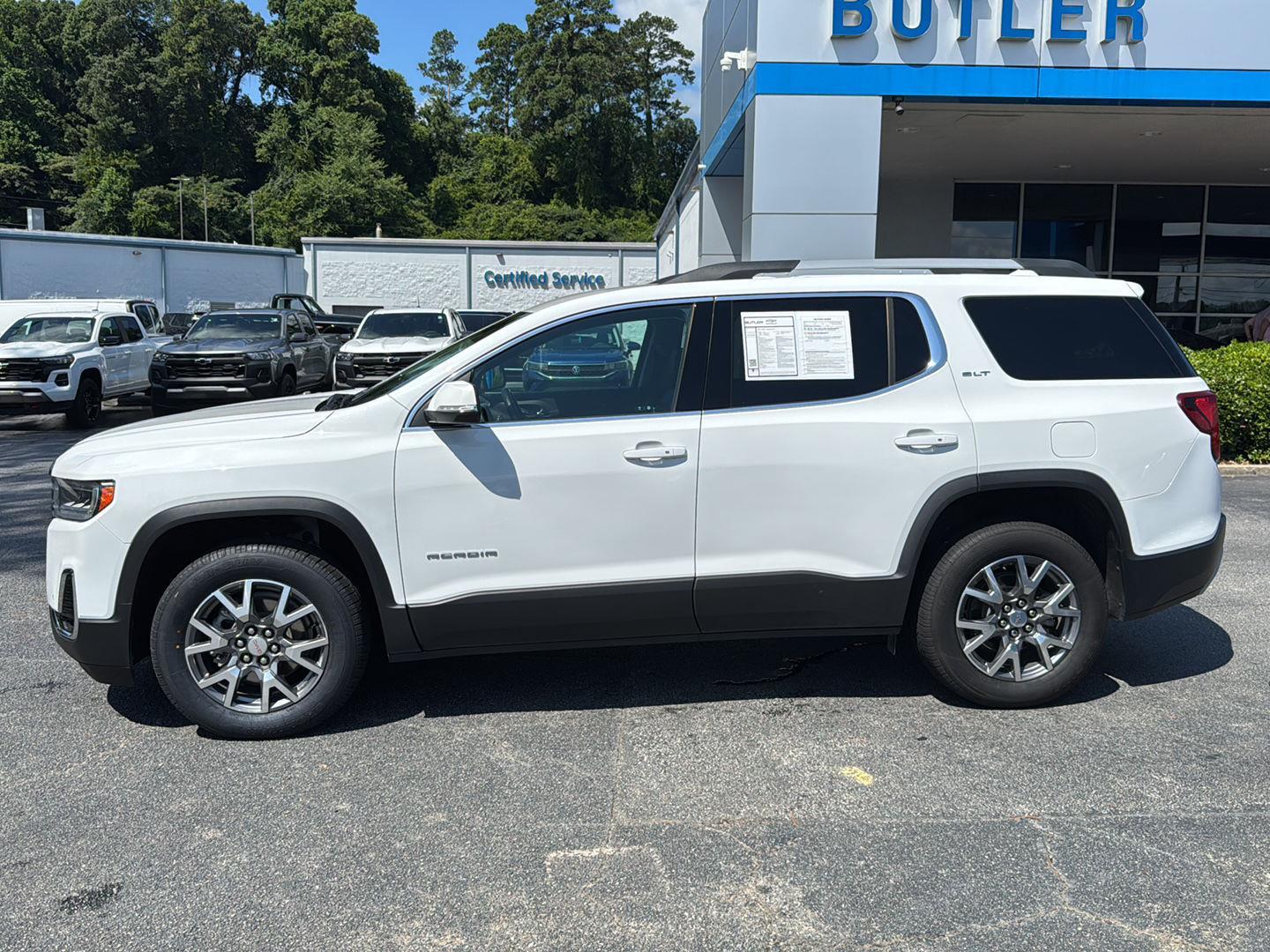 2023 Gmc Acadia SLT photo 2