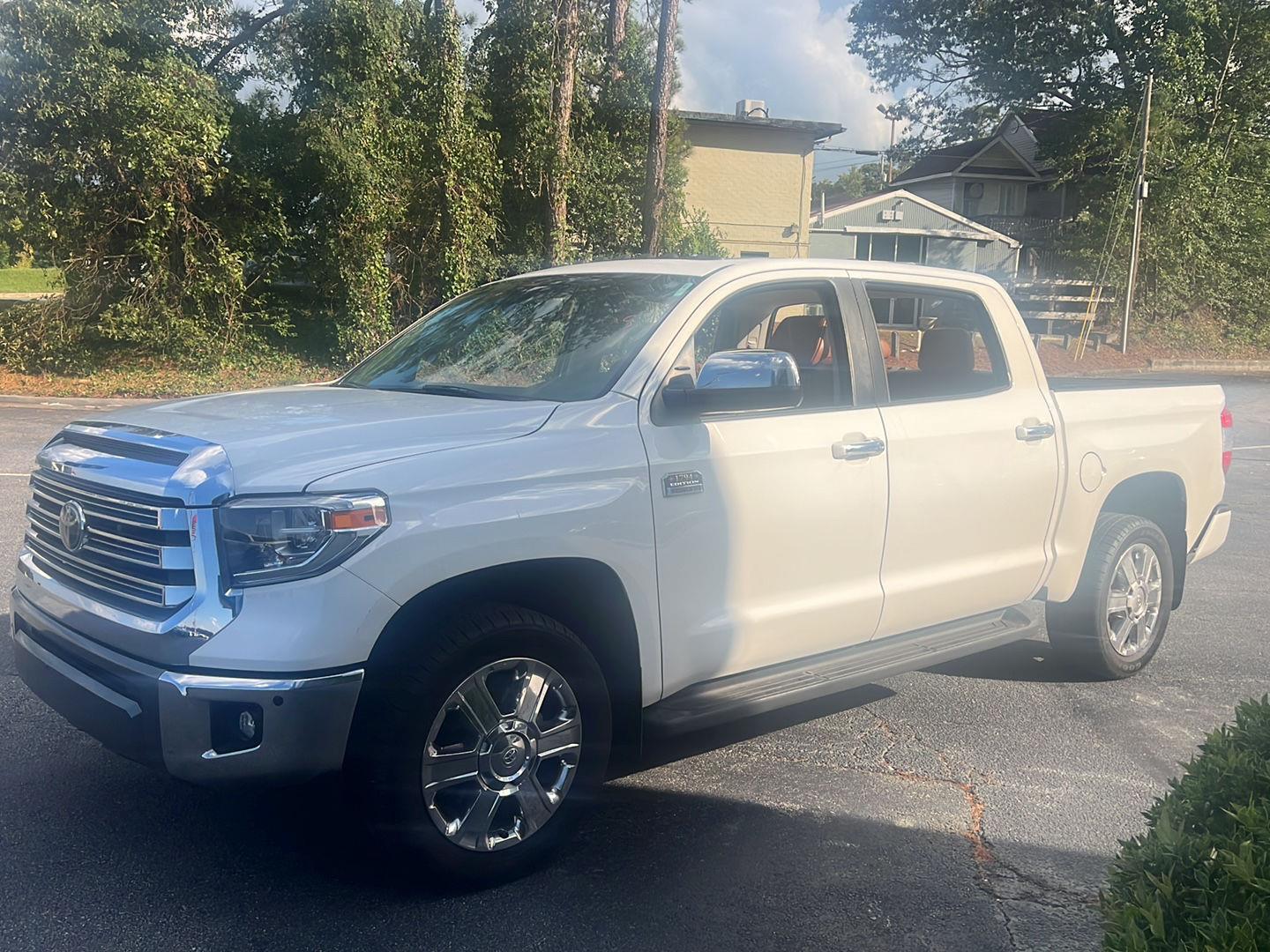 2020 Toyota Tundra 1794 Edition CrewMax photo 4