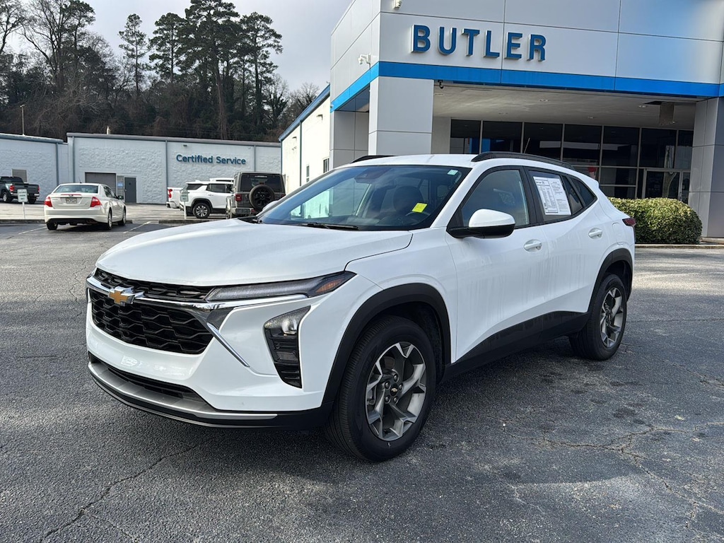 Used 2024 Chevrolet Trax LT SUV