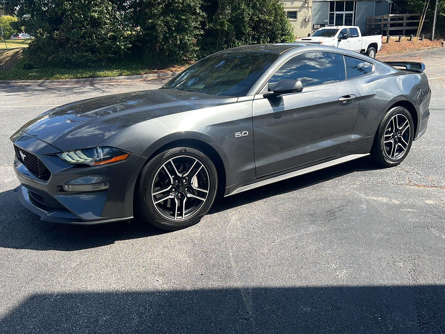 2020 Ford Mustang GT Premium photo 3