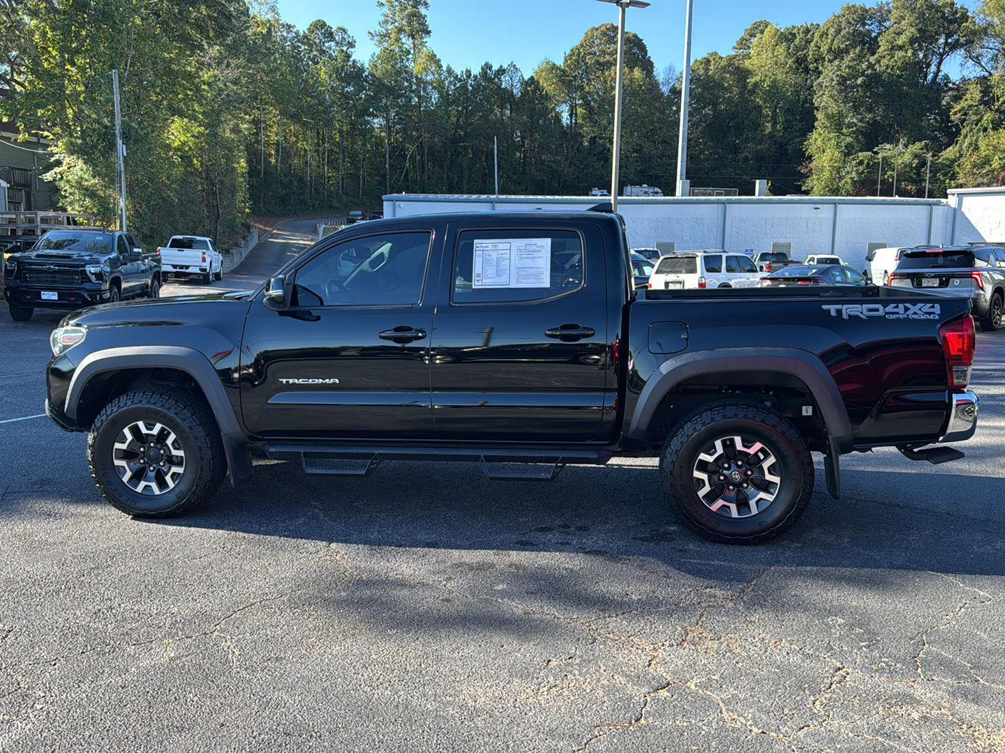 2017 Toyota Tacoma SR V6 photo 2