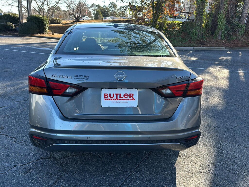 Used 2024 Nissan Altima 2.5 SV Sedan