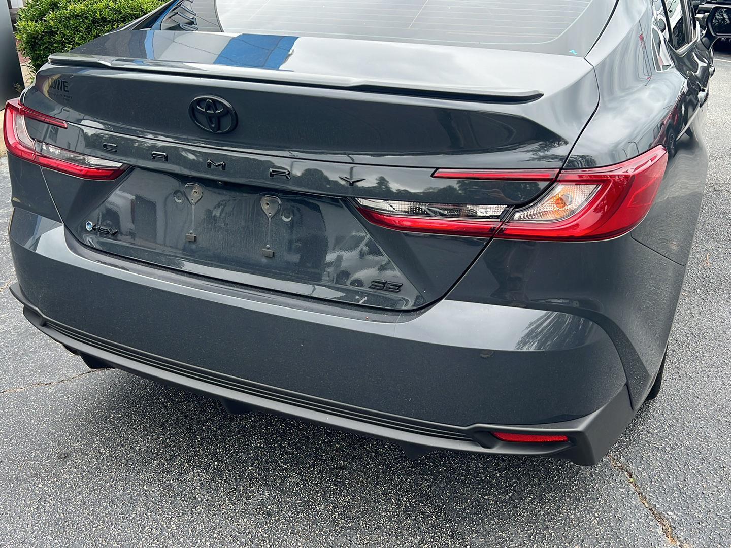 2025 Toyota Camry SE photo 2