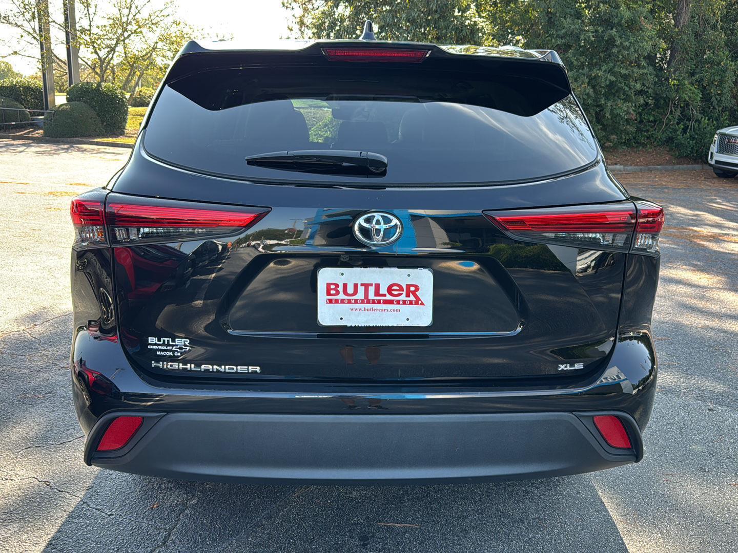 2022 Toyota Highlander XLE photo 3