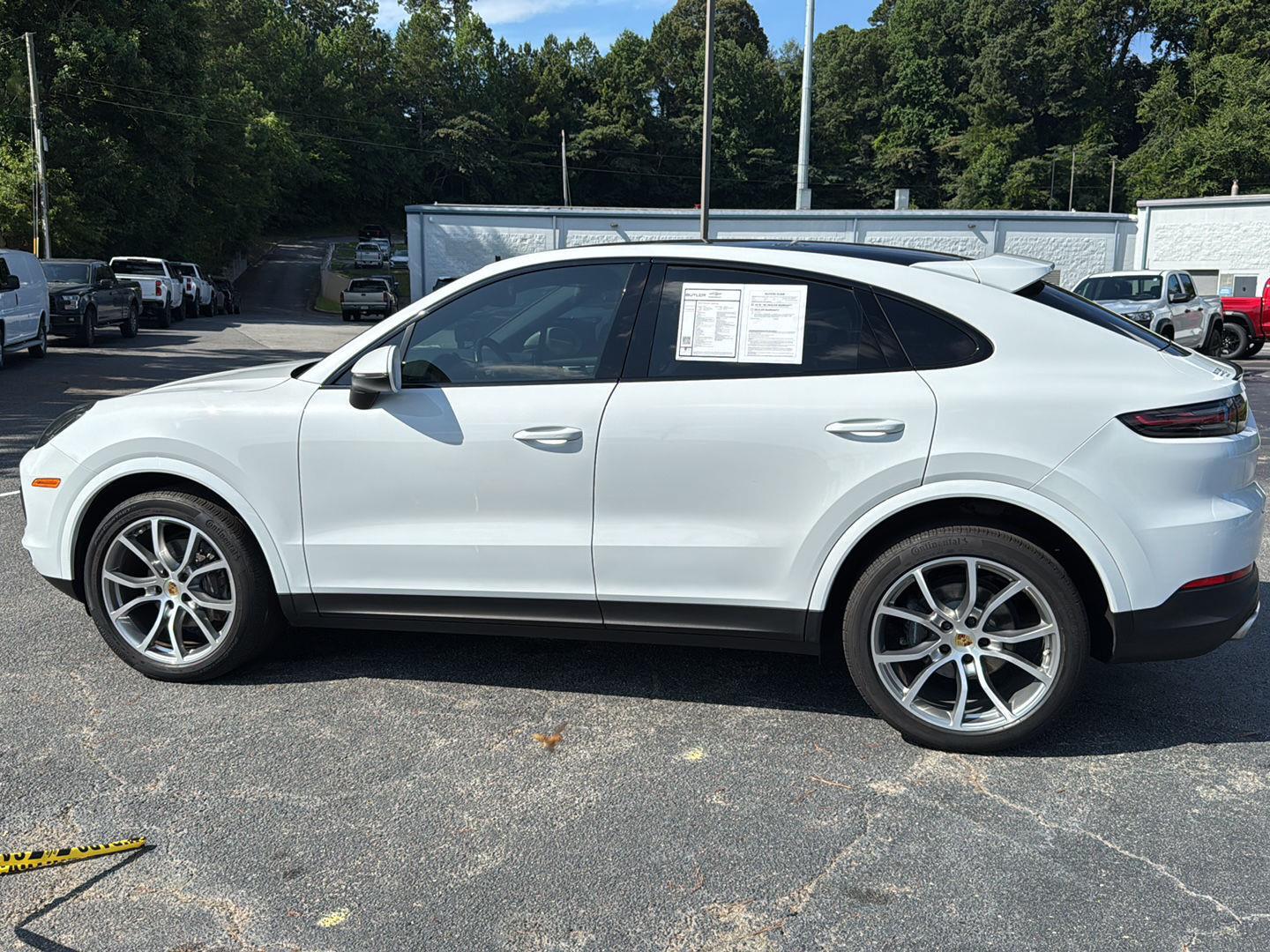 2020 Porsche Cayenne Coupe photo 3