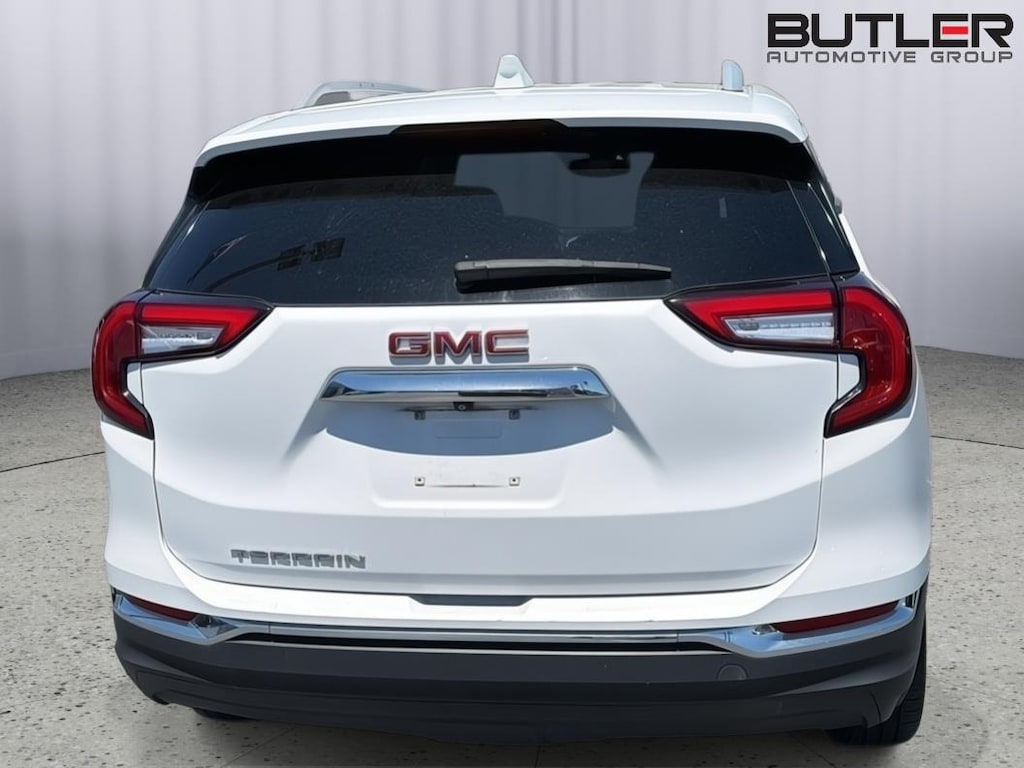 Used 2024 GMC Terrain SLT SUV