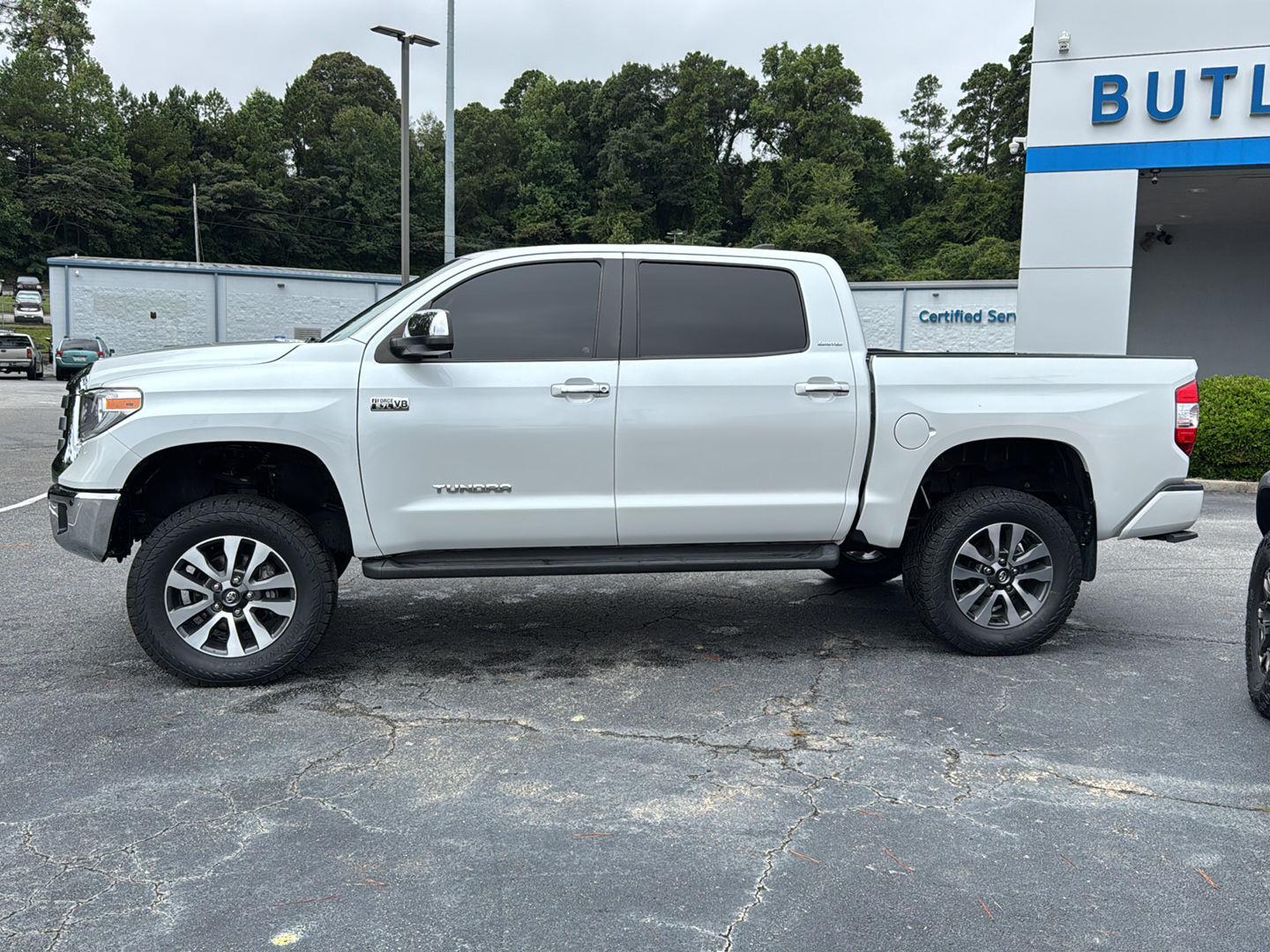 2021 Toyota Tundra Limited CrewMax photo 3