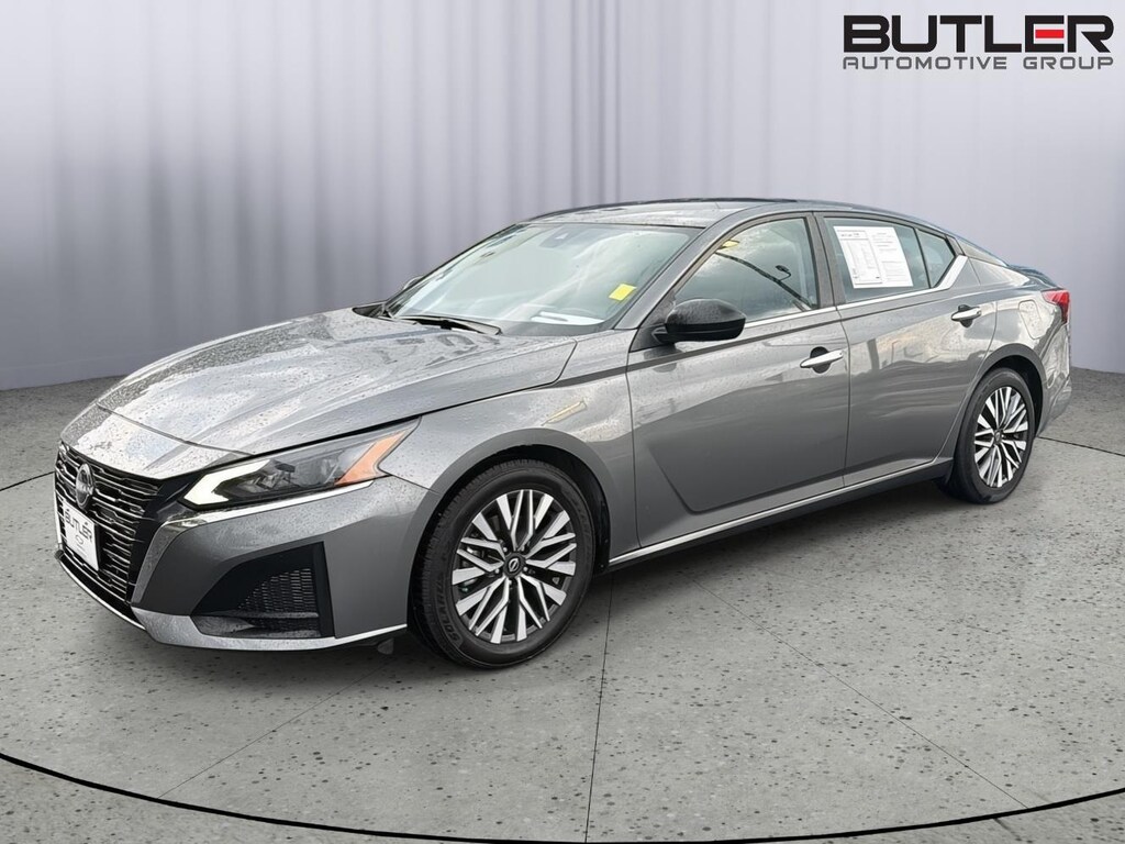 Used 2024 Nissan Altima 2.5 SV Sedan