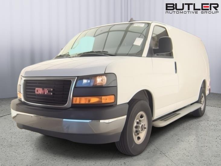 2025 GMC Savana 2500's photo