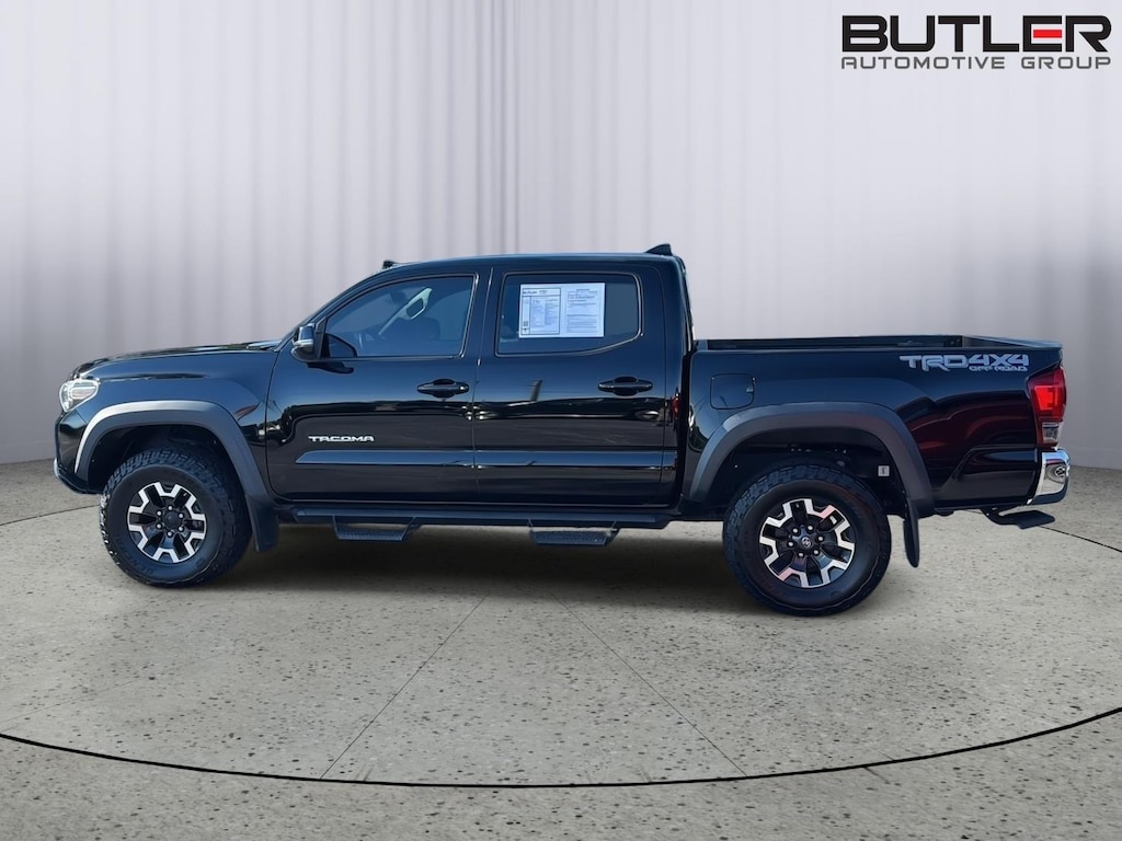 Used 2017 Toyota Tacoma SR V6 Truck