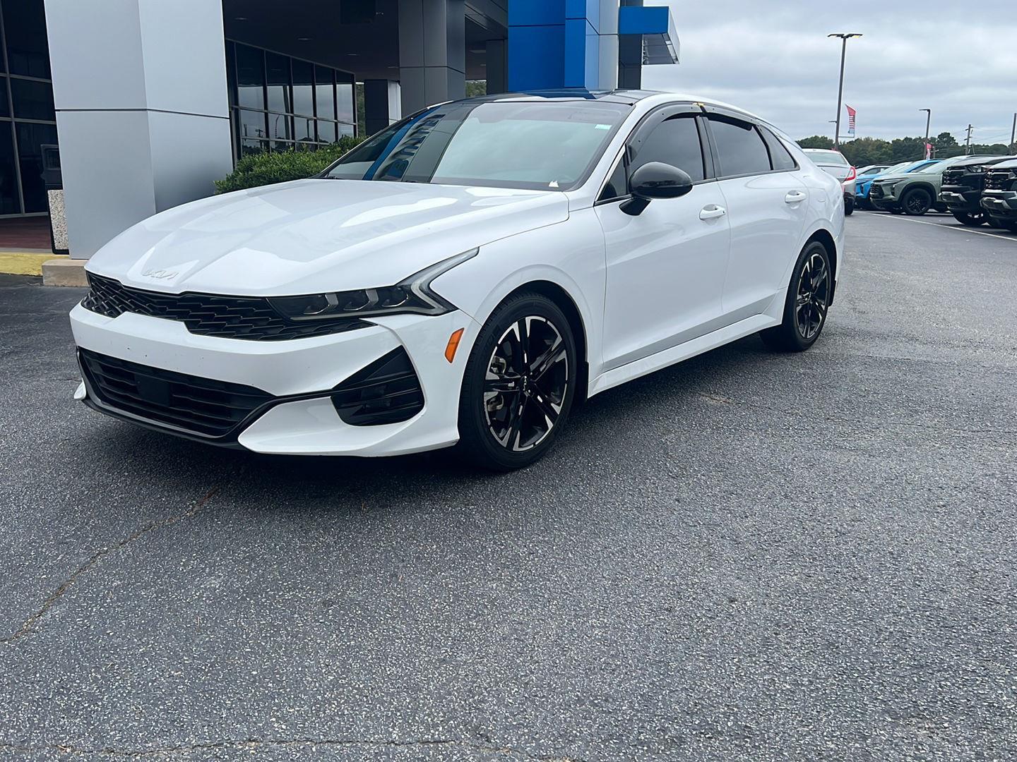 2022 Kia K5 GT-Line photo 2