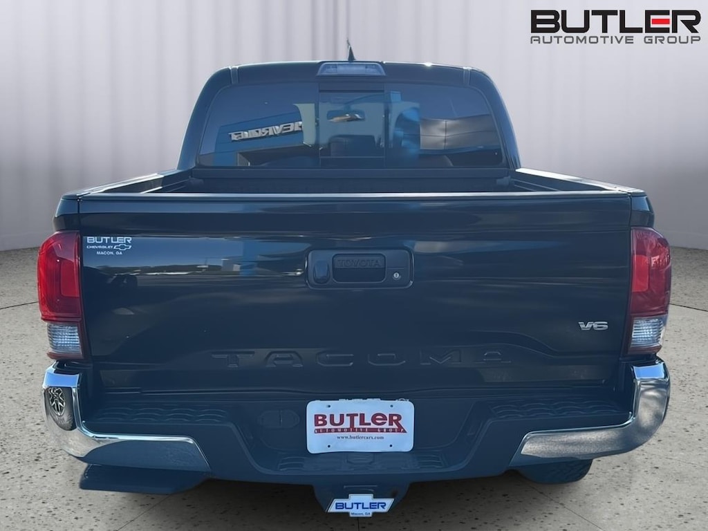 Used 2017 Toyota Tacoma SR V6 Truck