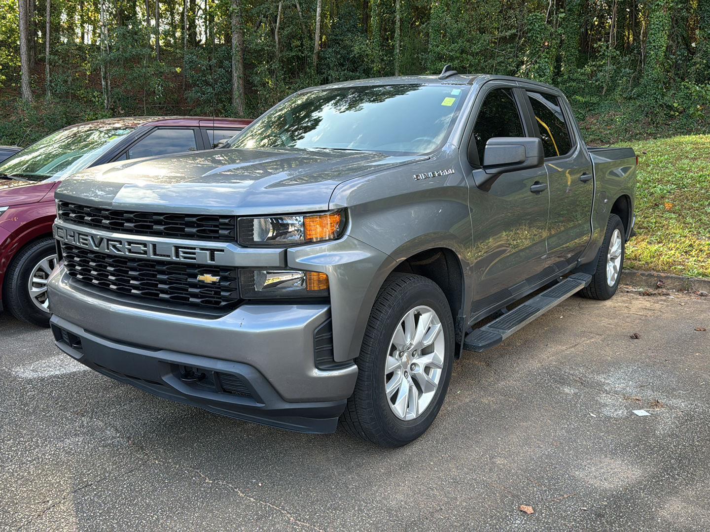 2022 Chevrolet Silverado 1500 Custom photo 2
