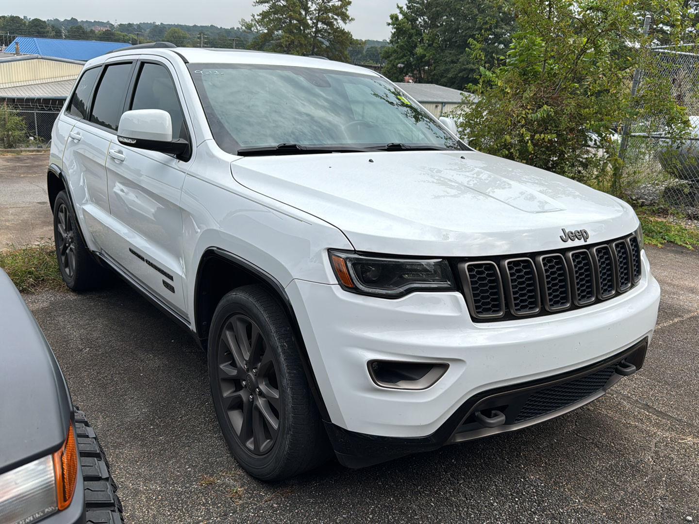 2016 Jeep Grand Cherokee Limited photo 3