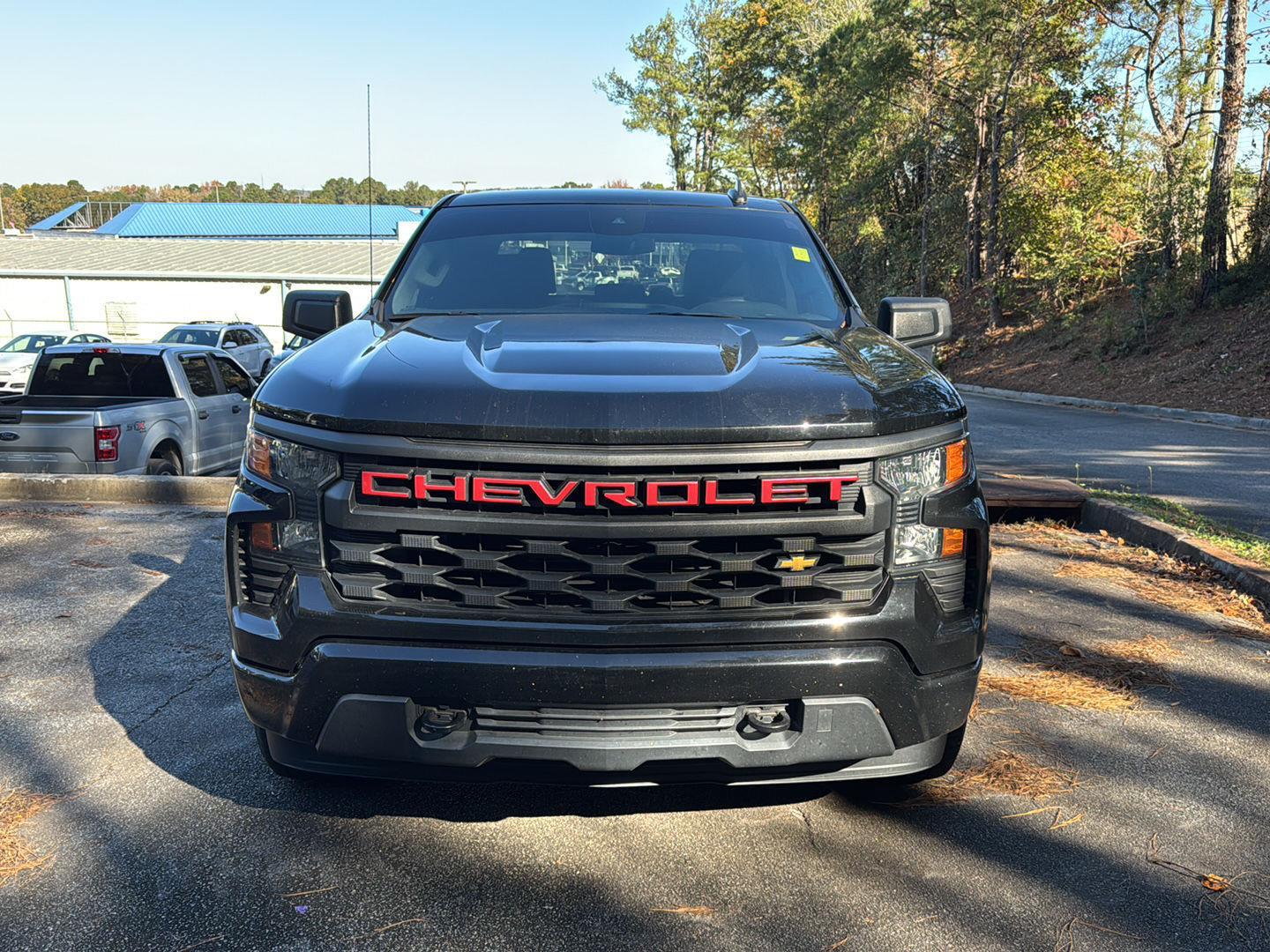 2023 Chevrolet Silverado 1500 Custom photo 3