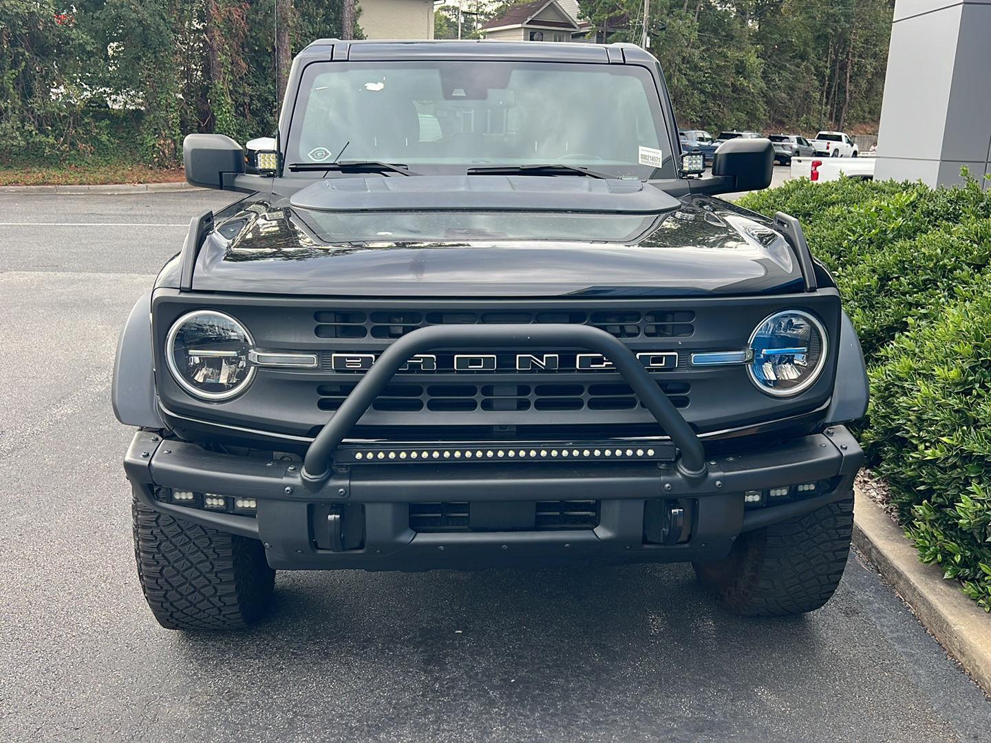 2022 Ford Bronco Black Diamond photo 3