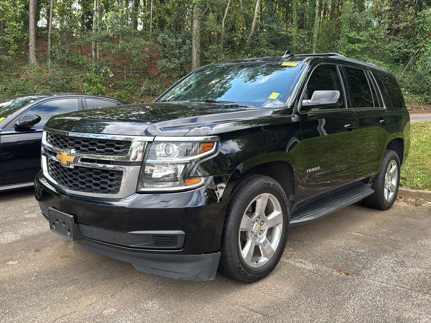 2018 Chevrolet Tahoe LS photo 2