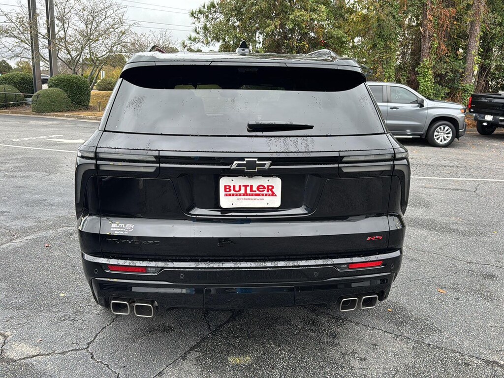 Used 2024 Chevrolet Traverse FWD RS SUV