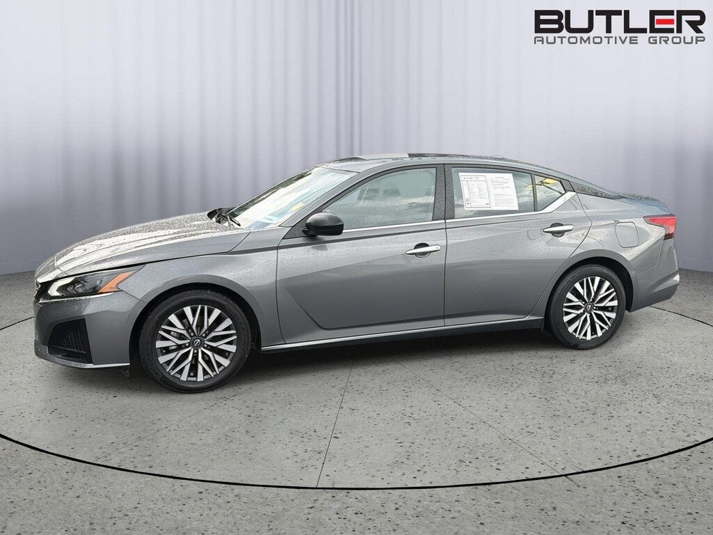 Used 2024 Nissan Altima 2.5 SV Sedan