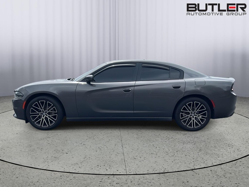 Used 2022 Dodge Charger SXT Sedan