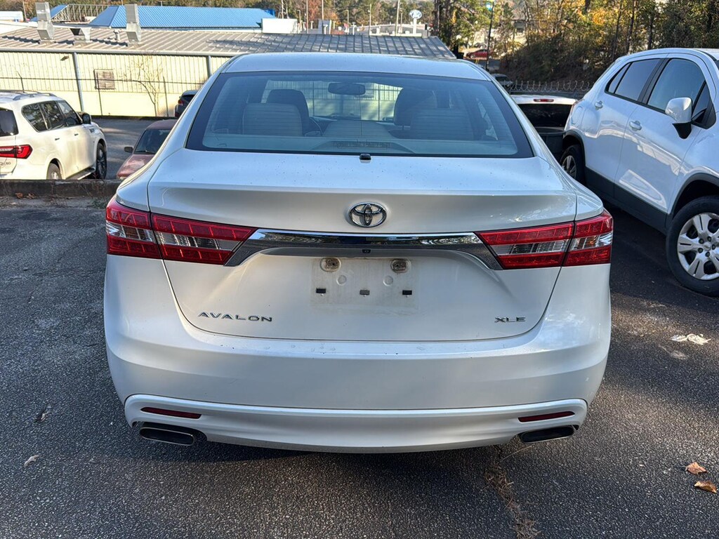 2014 Toyota Avalon XLE Premium photo 4