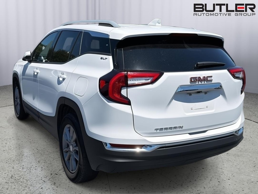 Used 2024 GMC Terrain SLT SUV
