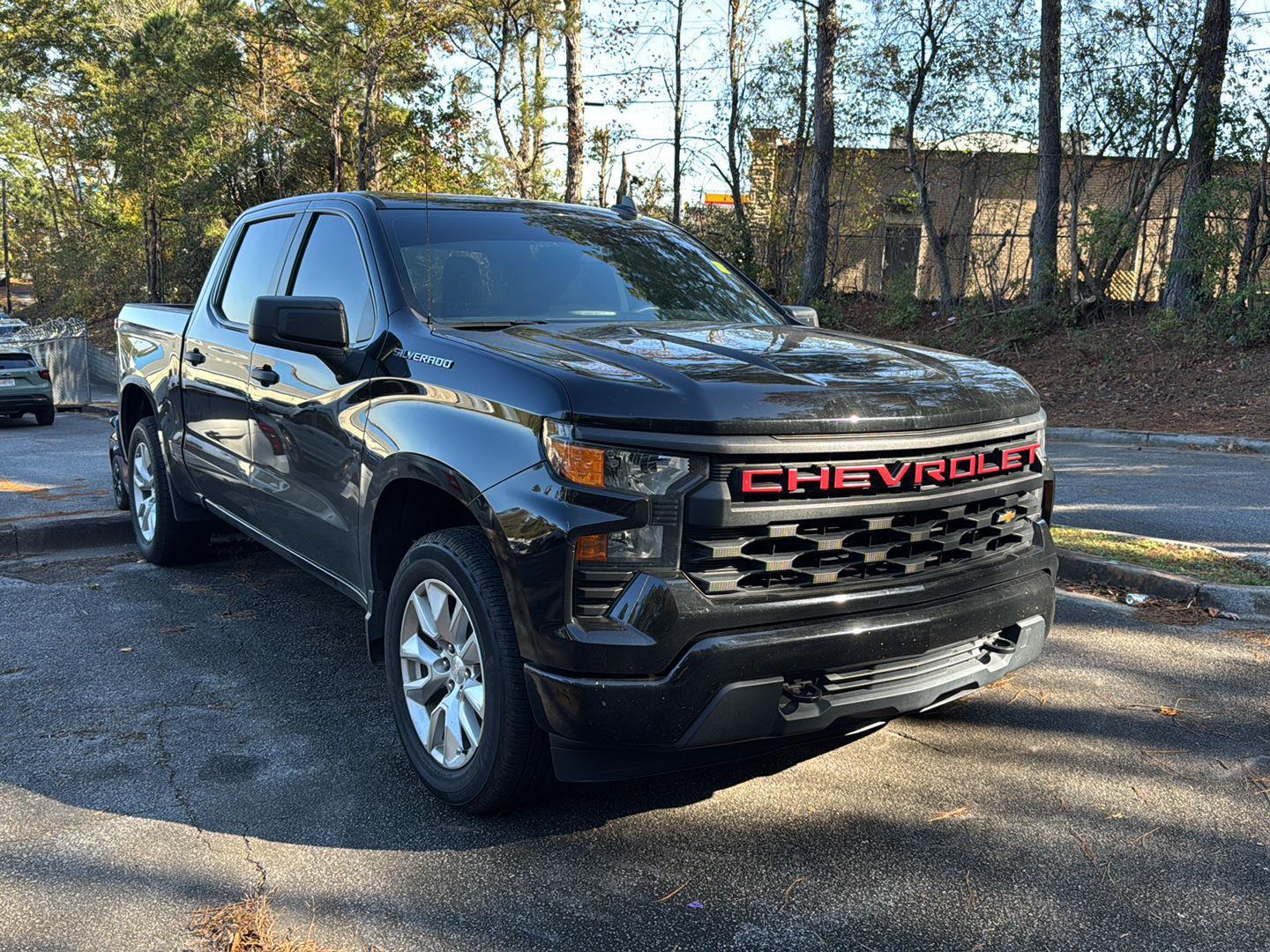 2023 Chevrolet Silverado 1500 Custom photo 4