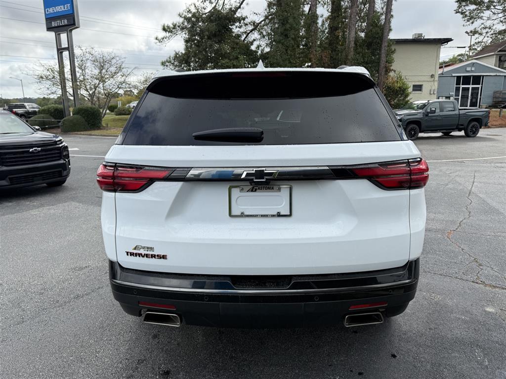 2023 Chevrolet Traverse Premier photo 3