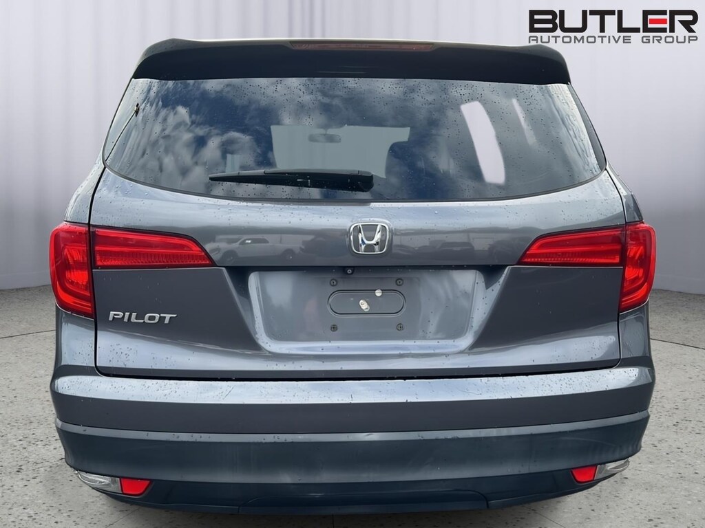 Used 2017 Honda Pilot LX SUV
