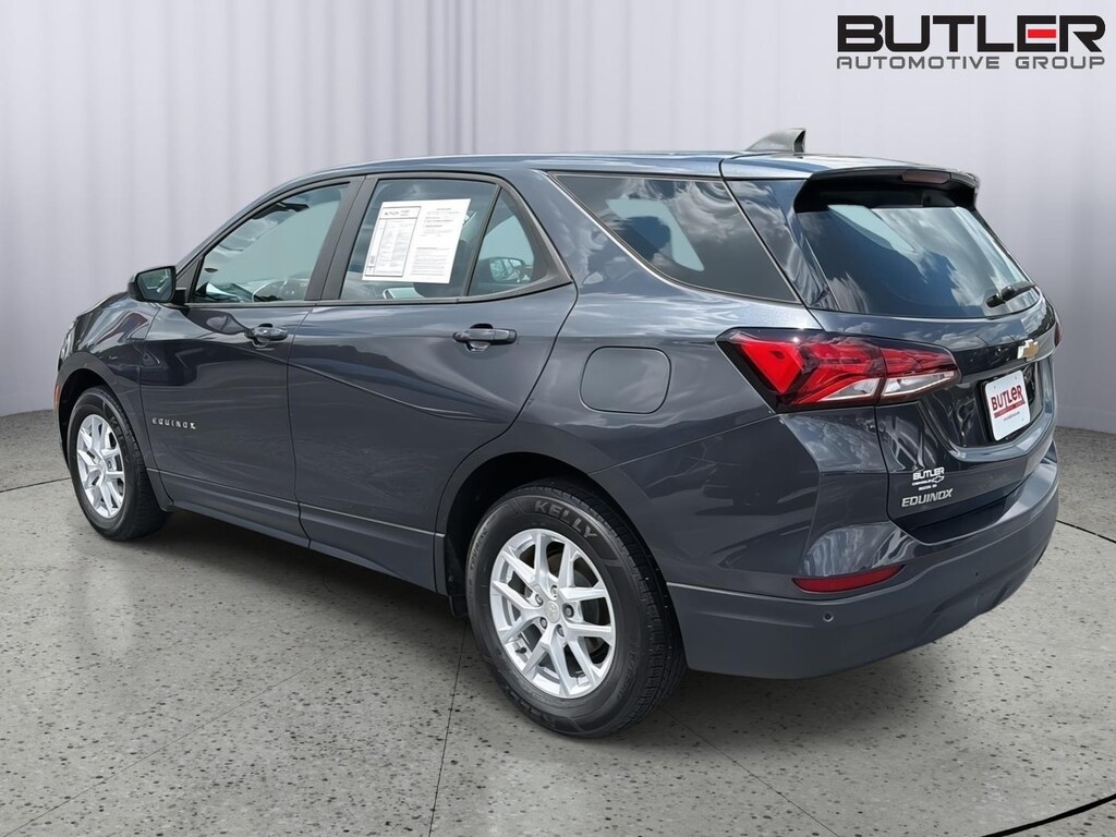 Used 2022 Chevrolet Equinox LS SUV