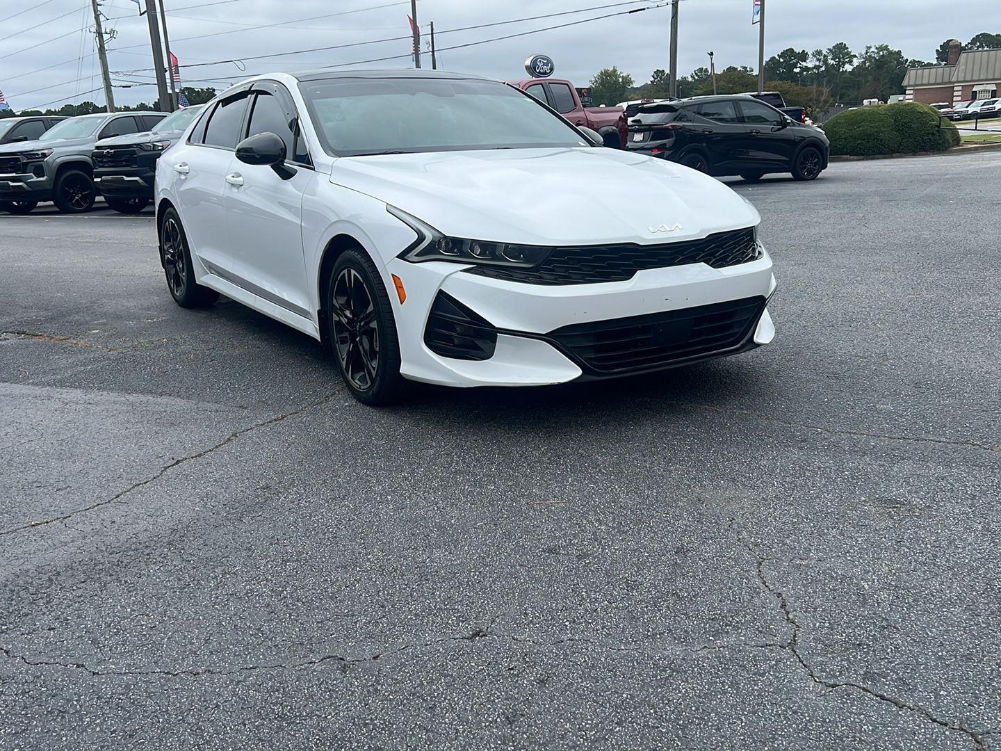 2022 Kia K5 GT-Line photo 3
