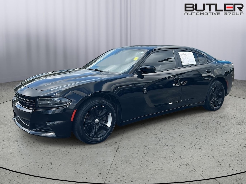 Used 2019 Dodge Charger SXT Sedan