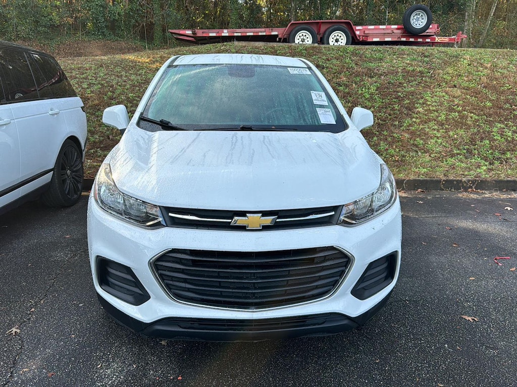 2022 Chevrolet Trax LS photo 4