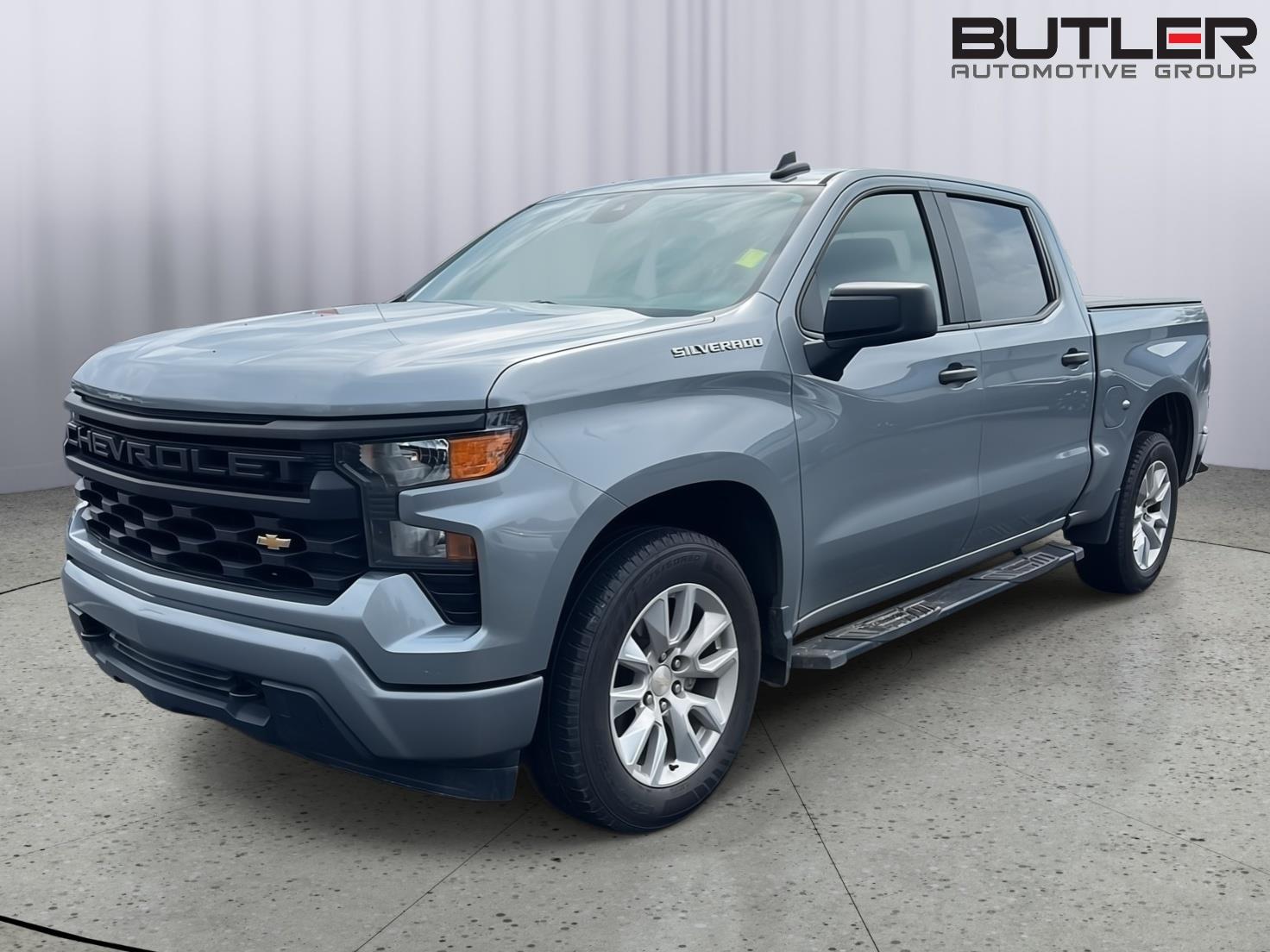 2023 Chevrolet Silverado 1500 Custom Crew Cab Short Box's photo