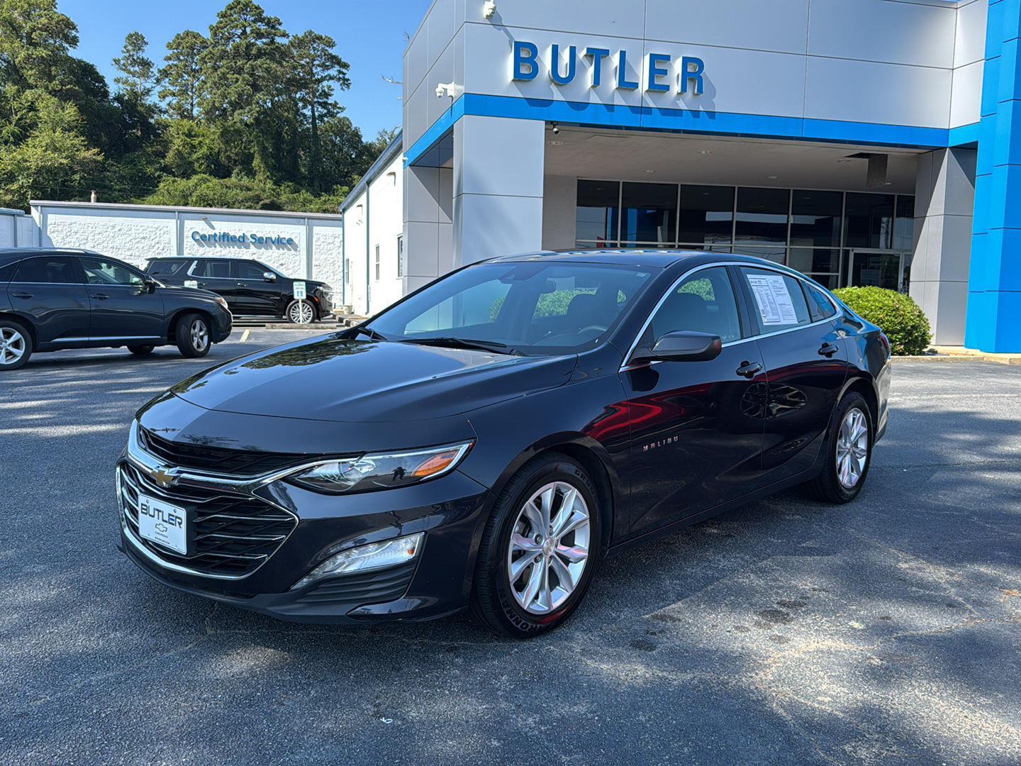 2023 Chevrolet Malibu 1LT photo 2