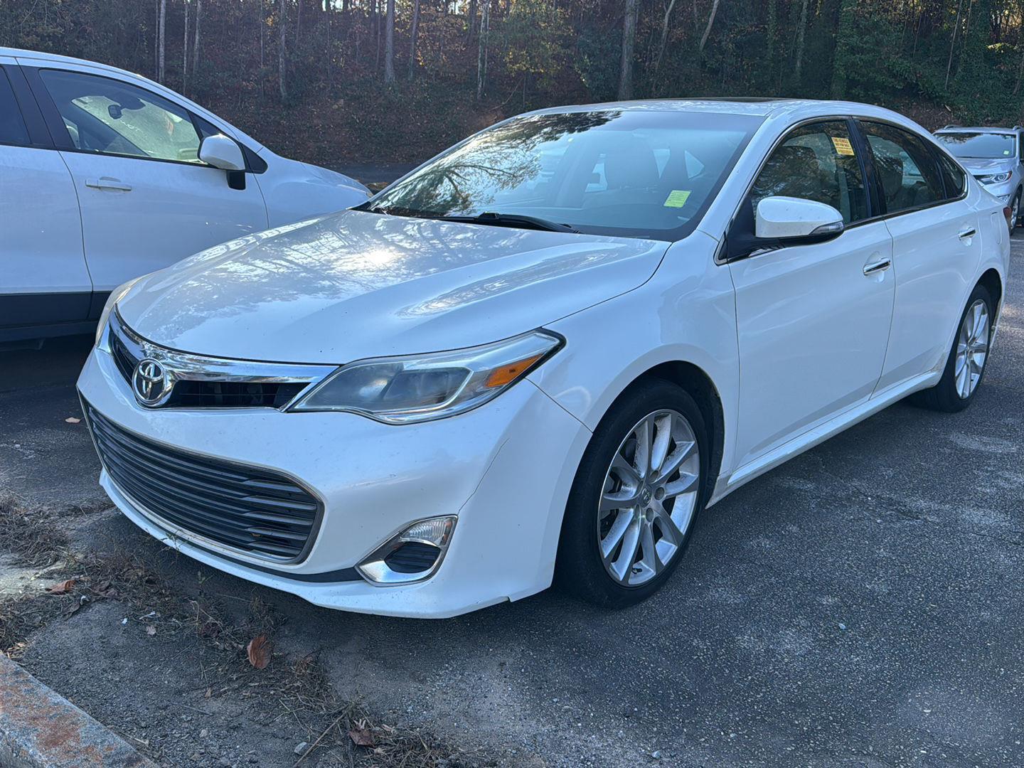 2014 Toyota Avalon XLE Premium photo 2