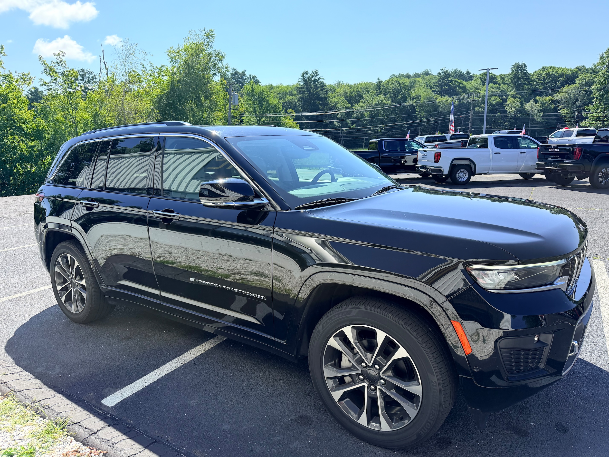 2023 Jeep Grand Cherokee Overland - Photo 4