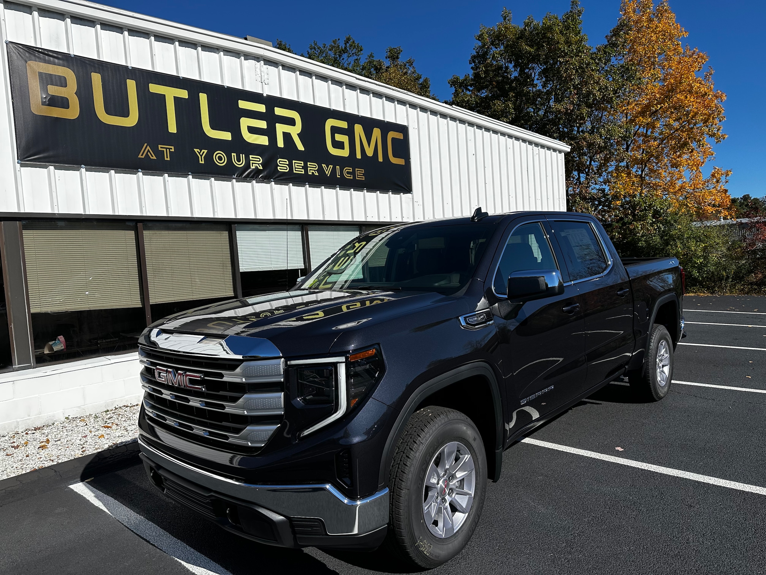 2026 GMC Sierra 1500 SLE's photo