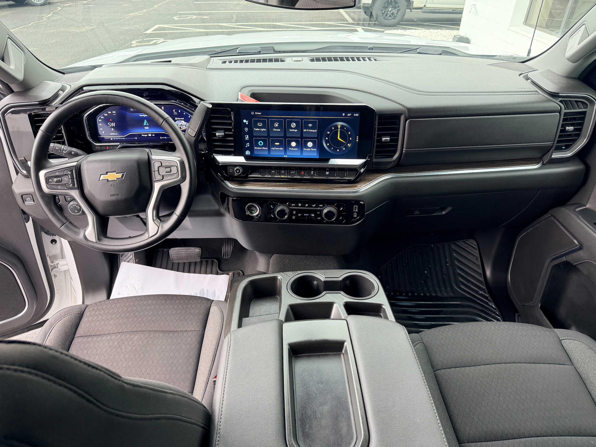 2023 Chevrolet Silverado 1500 LT - Photo 23