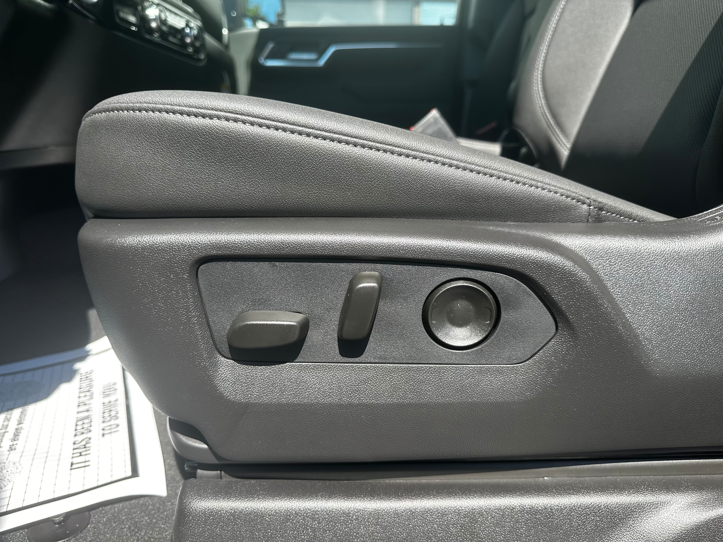 2026 GMC Sierra 2500HD SLT - Photo 9