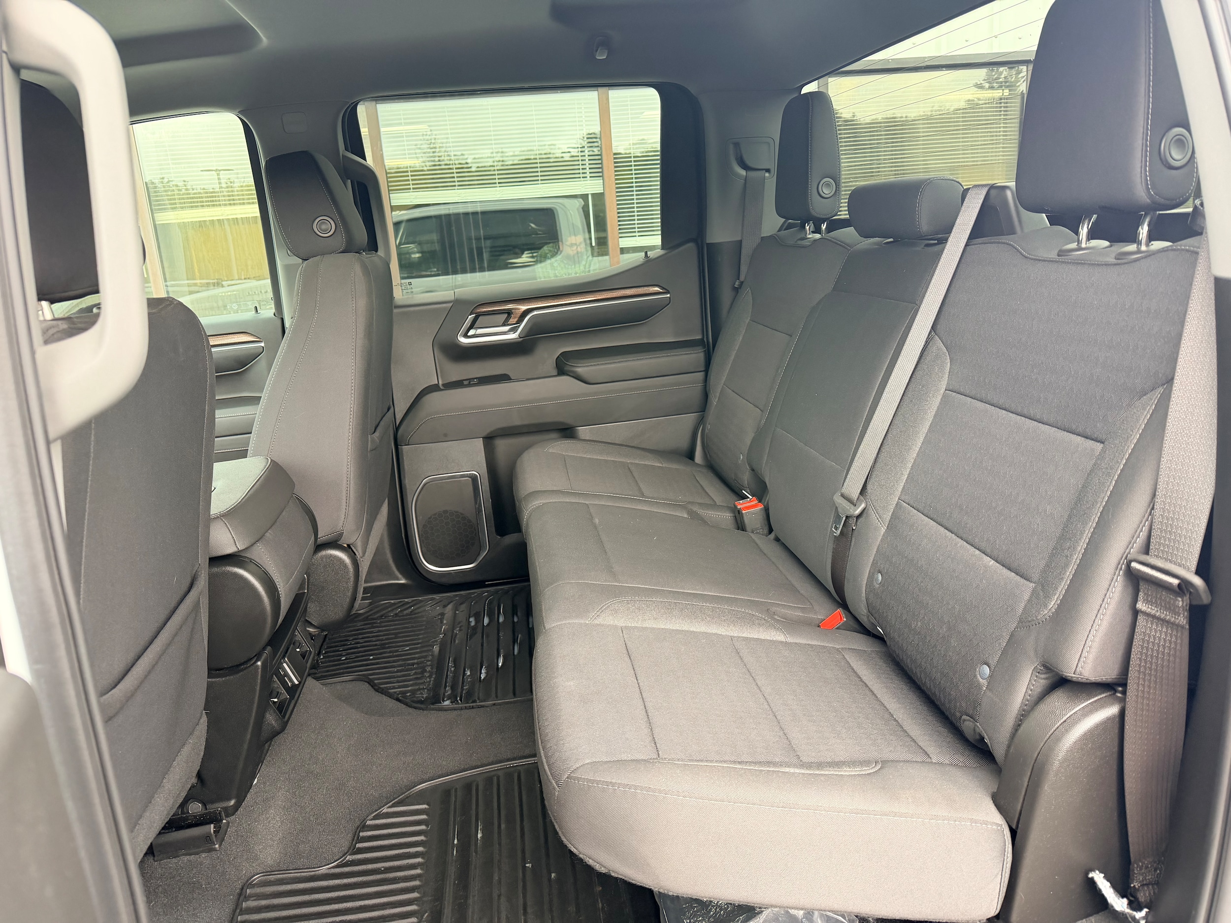 2023 Chevrolet Silverado 1500 LT - Photo 24